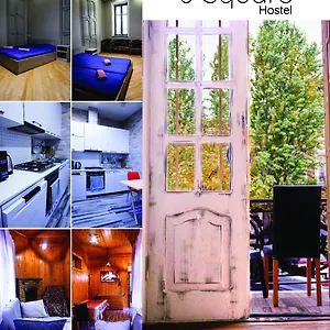 https://hostel-j-square.alltbilisihotels.com